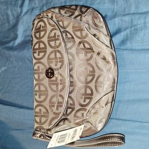 Giani Bernini wristlet